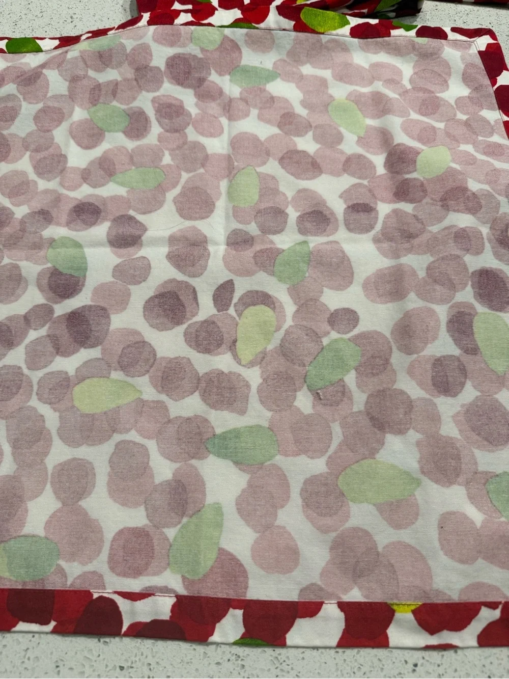 MARIMEKKO MUSTIKKAMAA CRATE &BARREL Set of 6 Napkins